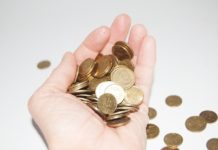 Istat: in calo fiducia consumatori e imprese
