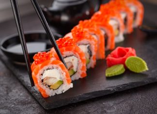 Istat aggiorna paniere: entrano monopattino elettrico e sushi take away sushi
