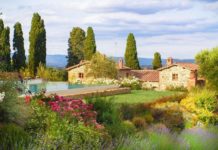 Agriturismo, boom di richieste da italiani. Confagricoltura Toscana: “Incognita settembre per la mancanza di stranieri”